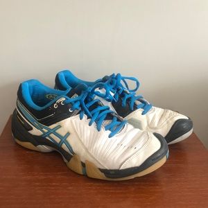 ASICS Volleyball Shoes women’s size 8.5